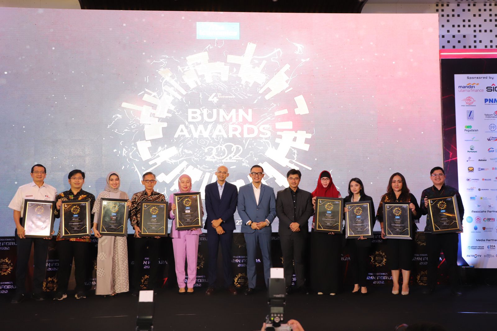 PT Jamkrindo Kembali Mendapatkan Penghargaan Dalam Ajang BUMN Award Indonesia 2022